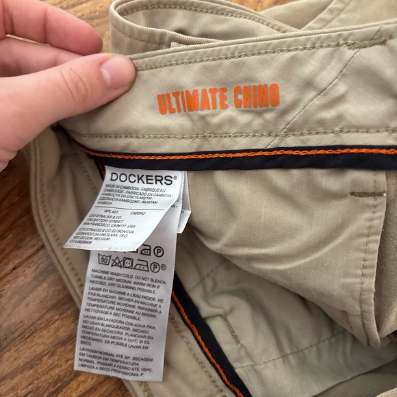 32”x32” Men’s Khakis| Size Medium| Lot of 3 - Picture 5 of 6